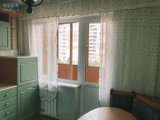 Оренда 2 кімнатної квартири, <a class="location-link" href="/kiev/" title="Недвижимость Київ">Київ</a>, <a class="location-link" href="/kiev/svyatoshinskij/" title="Недвижимость Святошинський район">Святошинський р-н</a>, Академика Булаховского ул., 22 (изображение 4)