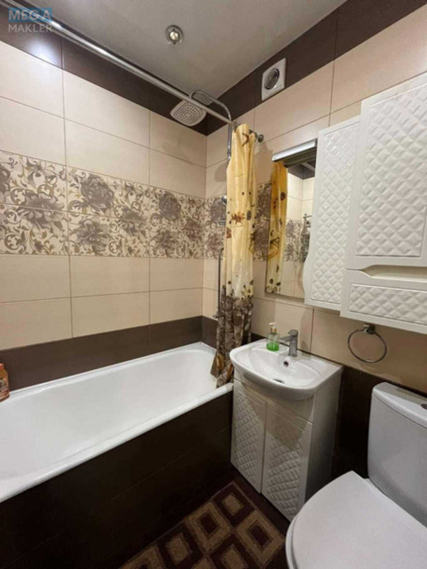 Продаж 3 кімнатної квартири (56/?/6), 2 пов. 4 пов. будинку, <a class="location-link" href="/kharkov/" title="Недвижимость Харків">Харків</a>, <a class="location-link" href="/kharkov/oktyabrskij/" title="Недвижимость Новобаварський (Жовтневий) район">Новобаварський (Жовтневий) р-н</a>, Малая Гончаровская, 1 (изображение 6)