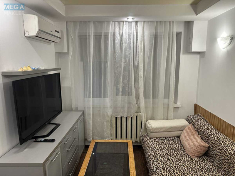 Оренда 2 кімнатної квартири, <a class="location-link" href="/kiev/" title="Недвижимость Київ">Київ</a>, <a class="location-link" href="/kiev/svyatoshinskij/" title="Недвижимость Святошинський район">Святошинський р-н</a>, Академіка Вернадського бульв., 67 (изображение 2)