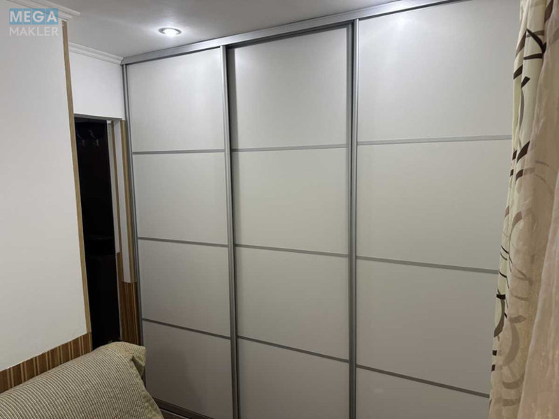 Оренда 2 кімнатної квартири, <a class="location-link" href="/kiev/" title="Недвижимость Київ">Київ</a>, <a class="location-link" href="/kiev/svyatoshinskij/" title="Недвижимость Святошинський район">Святошинський р-н</a>, Академіка Вернадського бульв., 67 (изображение 10)