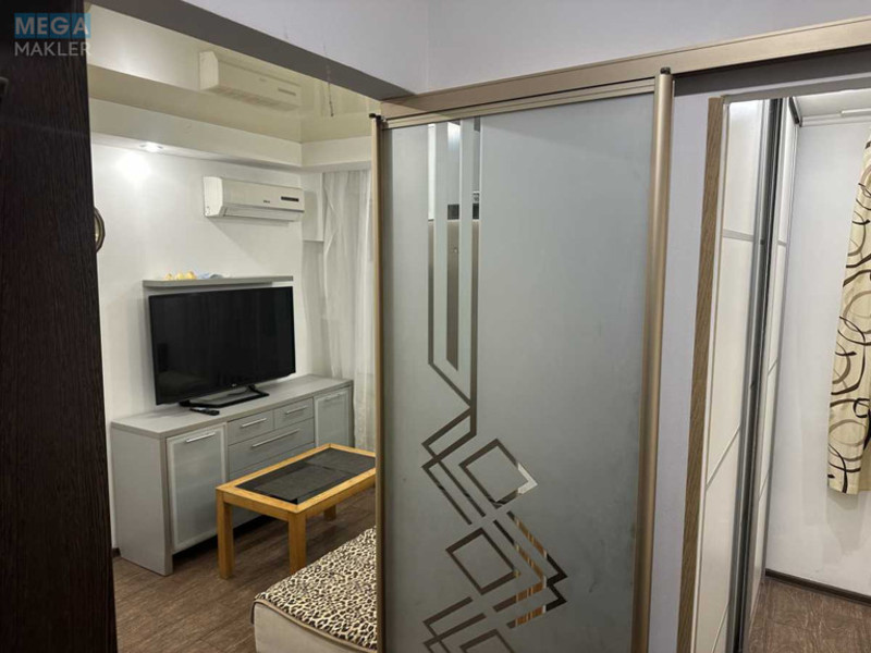 Оренда 2 кімнатної квартири, <a class="location-link" href="/kiev/" title="Недвижимость Київ">Київ</a>, <a class="location-link" href="/kiev/svyatoshinskij/" title="Недвижимость Святошинський район">Святошинський р-н</a>, Академіка Вернадського бульв., 67 (изображение 23)