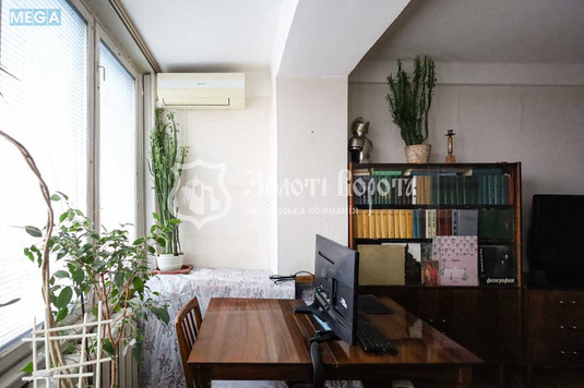 Продаж 2 кімнатної квартири (50,6/31/7,7), 7 пов. 9 пов. будинку, <a class="location-link" href="/kiev/" title="Недвижимость Київ">Київ</a>, <a class="location-link" href="/kiev/shevchenkovskij/" title="Недвижимость Шевченківський район">Шевченківський р-н</a>, Платона Майбороди вул., 21 (изображение 2)