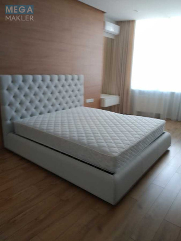 Оренда 3 кімнатної квартири, <a class="location-link" href="/kiev/" title="Недвижимость Київ">Київ</a>, <a class="location-link" href="/kiev/shevchenkovskij/" title="Недвижимость Шевченківський район">Шевченківський р-н</a>, Глубочицкая ул., 32Б (изображение 11)