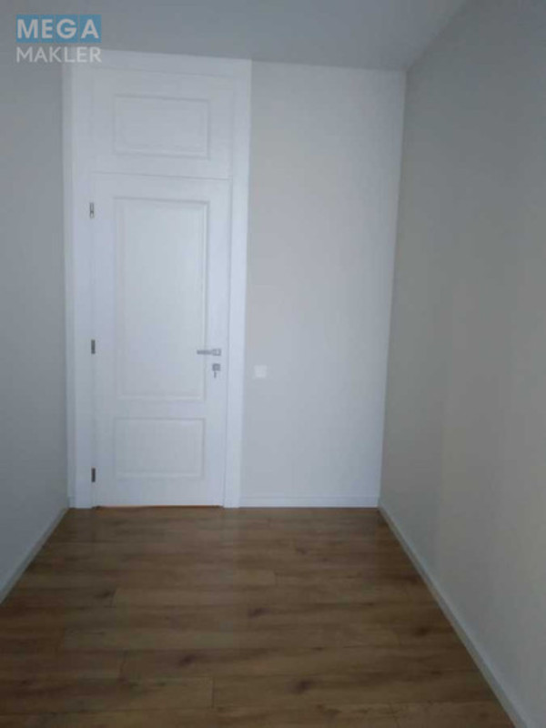 Оренда 3 кімнатної квартири, <a class="location-link" href="/kiev/" title="Недвижимость Київ">Київ</a>, <a class="location-link" href="/kiev/shevchenkovskij/" title="Недвижимость Шевченківський район">Шевченківський р-н</a>, Глубочицкая ул., 32Б (изображение 14)