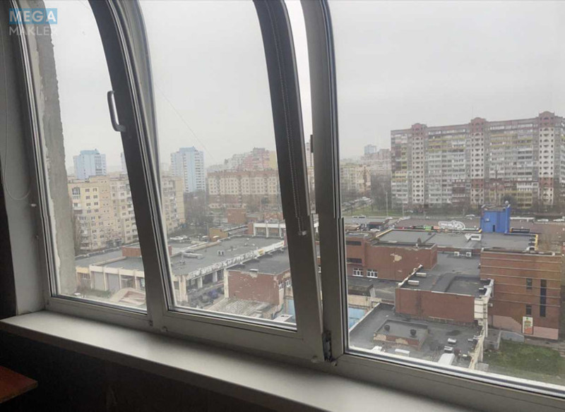 Продаж 3 кімнатної квартири (76/43/8), 12 пов. 16 пов. будинку, <a class="location-link" href="/kiev/" title="Недвижимость Київ">Київ</a>, <a class="location-link" href="/kiev/desnyanskij/" title="Недвижимость Деснянський район">Деснянський р-н</a>, Теодора Драйзера вул., 6А (изображение 6)