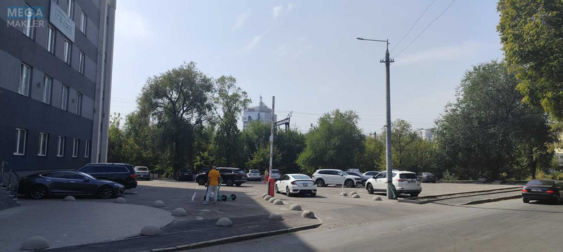 Оренда комерційної нерухомості, 294&nbsp;кв.м, под офис, <a class="location-link" href="/kiev/" title="Недвижимость Київ">Київ</a>, <a class="location-link" href="/kiev/pecherskij/" title="Недвижимость Печерський район">Печерський р-н</a>, Залізничне шосе, 2А (изображение 18)