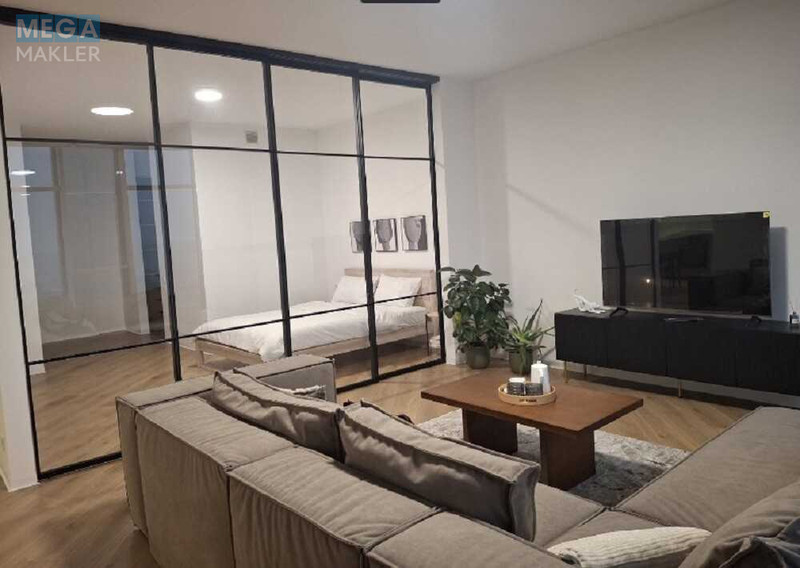 Оренда 3 кімнатної квартири, <a class="location-link" href="/kiev/" title="Недвижимость Київ">Київ</a>, <a class="location-link" href="/kiev/solomenskij/" title="Недвижимость Солом'янський район">Солом'янський р-н</a>, Авіаконструктора Антонова вул., 2б (изображение 3)