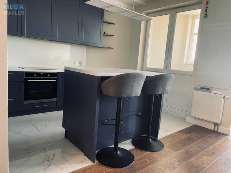 Оренда 4 кімнатні квартири, <a class="location-link" href="/kiev/" title="Недвижимость Київ">Київ</a>, <a class="location-link" href="/kiev/shevchenkovskij/" title="Недвижимость Шевченківський район">Шевченківський р-н</a>, Рижская ул., 73г (изображение 2)