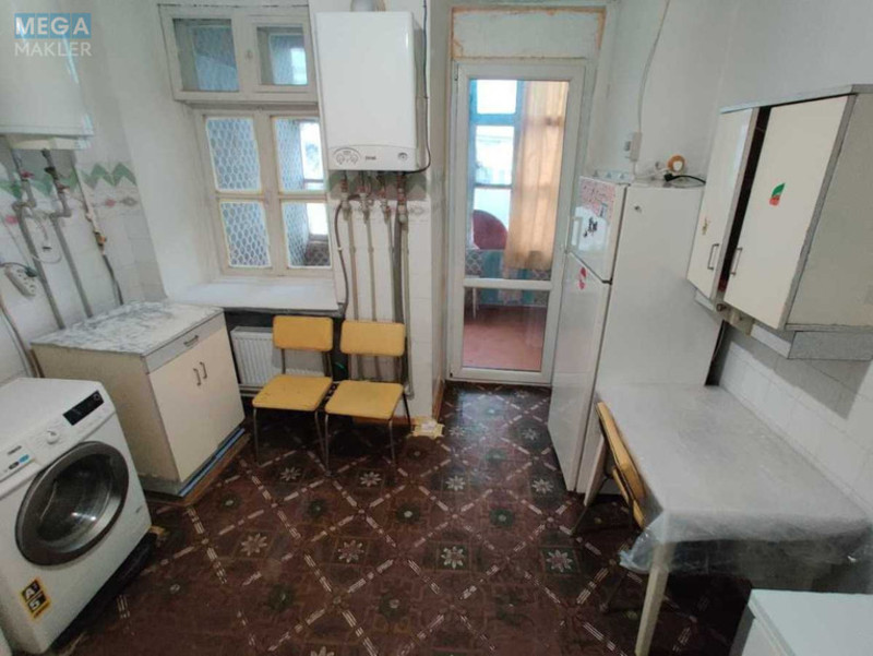 Оренда 3 кімнатної квартири, <a class="location-link" href="/odessa/" title="Недвижимость Одеса">Одеса</a>, <a class="location-link" href="/odessa/malinovskij/" title="Недвижимость Малиновський район">Малиновський р-н</a>, Разумовская, 40 (изображение 4)