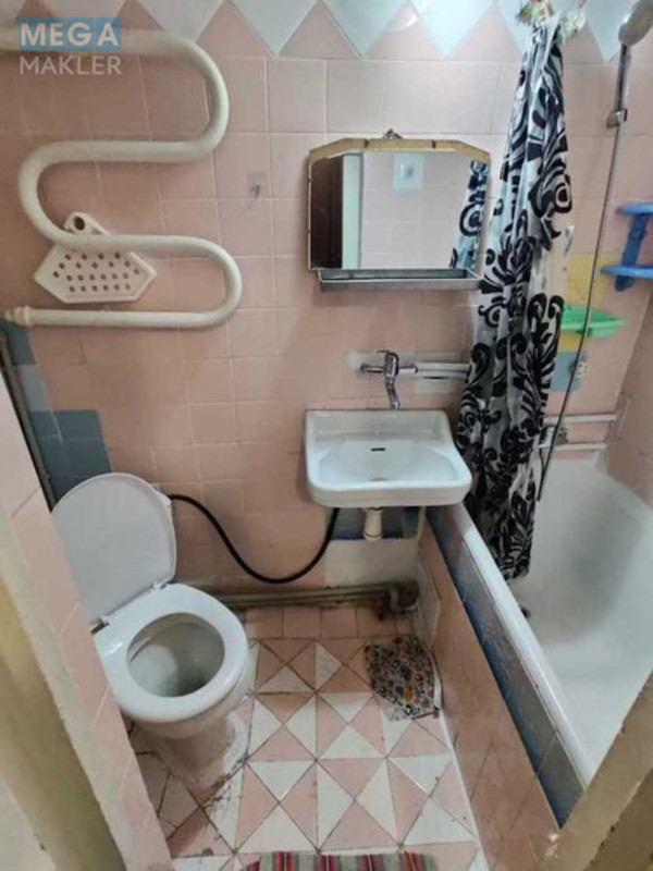 Оренда 3 кімнатної квартири, <a class="location-link" href="/odessa/" title="Недвижимость Одеса">Одеса</a>, <a class="location-link" href="/odessa/malinovskij/" title="Недвижимость Малиновський район">Малиновський р-н</a>, Разумовская, 40 (изображение 5)