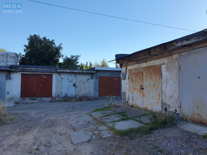 Продаж комерційної нерухомості, 40&nbsp;кв.м, <a class="location-link" href="/kiev/" title="Недвижимость Київ">Київ</a>, <a class="location-link" href="/kiev/darnickij/" title="Недвижимость Дарницький район">Дарницький р-н</a>, Канальна вул., 8 (изображение 2)