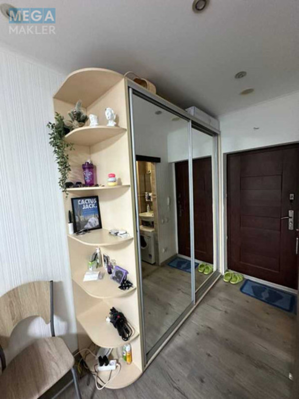 Продаж 1 кімнатної квартири (21/11/4), 12 пов. 14 пов. будинку, <a class="location-link" href="/kiev/" title="Недвижимость Київ">Київ</a>, <a class="location-link" href="/kiev/dneprovskij/" title="Недвижимость Дніпровський район">Дніпровський р-н</a>, Соборності просп., 17 (изображение 4)