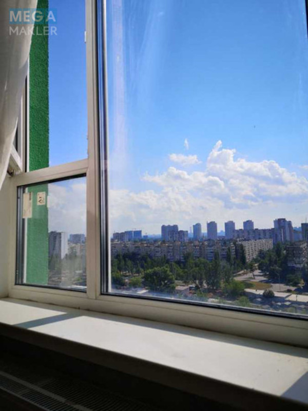 Продаж 1 кімнатної квартири (21/11/4), 12 пов. 14 пов. будинку, <a class="location-link" href="/kiev/" title="Недвижимость Київ">Київ</a>, <a class="location-link" href="/kiev/dneprovskij/" title="Недвижимость Дніпровський район">Дніпровський р-н</a>, Соборності просп., 17 (изображение 6)