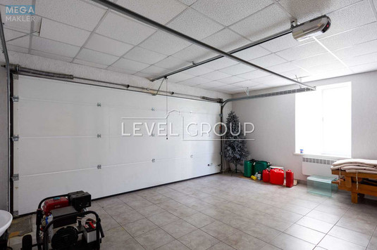 Продаж дома, 2&nbsp;поверху, 275&nbsp;кв.м, 5&nbsp;кімнат, ділянка 12&nbsp;соток, <a class="location-link" href="/mihajlovka-rubezhovka/" title="Недвижимость Михайлівка-Рубежівка">Михайлівка-Рубежівка</a>, Ясна, 4 (изображение 19)