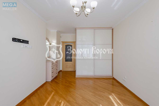 Продаж 3 кімнатної квартири (136,6/51/16,9), 17 пов. 23 пов. будинку, <a class="location-link" href="/kiev/" title="Недвижимость Київ">Київ</a>, <a class="location-link" href="/kiev/goloseevskij/" title="Недвижимость Голосіївський район">Голосіївський р-н</a>, Саперно-Слобідська вул., 22 (изображение 9)