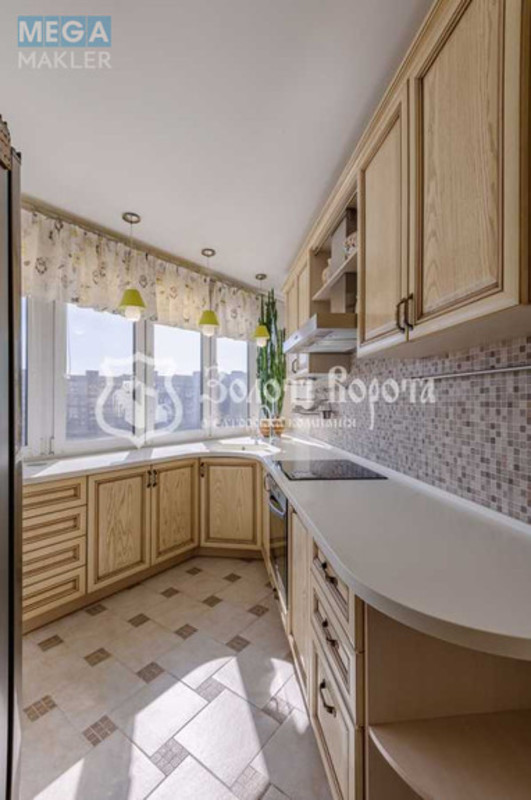 Продаж 3 кімнатної квартири (136,6/51/16,9), 17 пов. 23 пов. будинку, <a class="location-link" href="/kiev/" title="Недвижимость Київ">Київ</a>, <a class="location-link" href="/kiev/goloseevskij/" title="Недвижимость Голосіївський район">Голосіївський р-н</a>, Саперно-Слобідська вул., 22 (изображение 13)