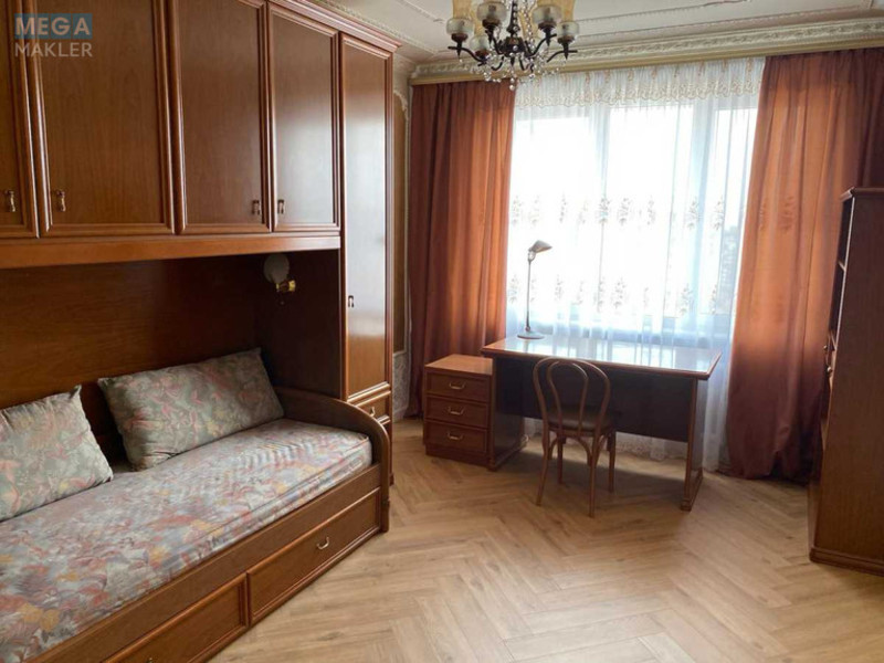 Оренда 3 кімнатної квартири, <a class="location-link" href="/kiev/" title="Недвижимость Київ">Київ</a>, <a class="location-link" href="/kiev/pecherskij/" title="Недвижимость Печерський район">Печерський р-н</a>, Леси Украинки бульв., 21Б (изображение 2)