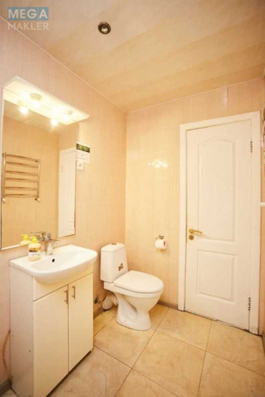 Оренда 1 кімнатної квартири, <a class="location-link" href="/odessa/" title="Недвижимость Одеса">Одеса</a>, <a class="location-link" href="/odessa/primorskij/" title="Недвижимость Приморський район">Приморський р-н</a>, Театральный переулок, 12 (изображение 3)