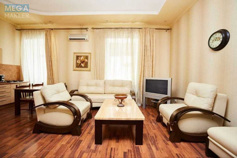 Оренда 1 кімнатної квартири, <a class="location-link" href="/odessa/" title="Недвижимость Одеса">Одеса</a>, <a class="location-link" href="/odessa/primorskij/" title="Недвижимость Приморський район">Приморський р-н</a>, Театральный переулок, 12 (изображение 6)