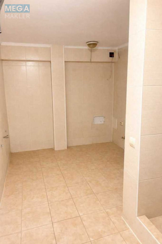 Продаж комерційної нерухомості, 134&nbsp;кв.м, под магазин, <a class="location-link" href="/kiev/" title="Недвижимость Київ">Київ</a>, <a class="location-link" href="/kiev/shevchenkovskij/" title="Недвижимость Шевченківський район">Шевченківський р-н</a>, Бехтеревський пров., 8 (изображение 9)