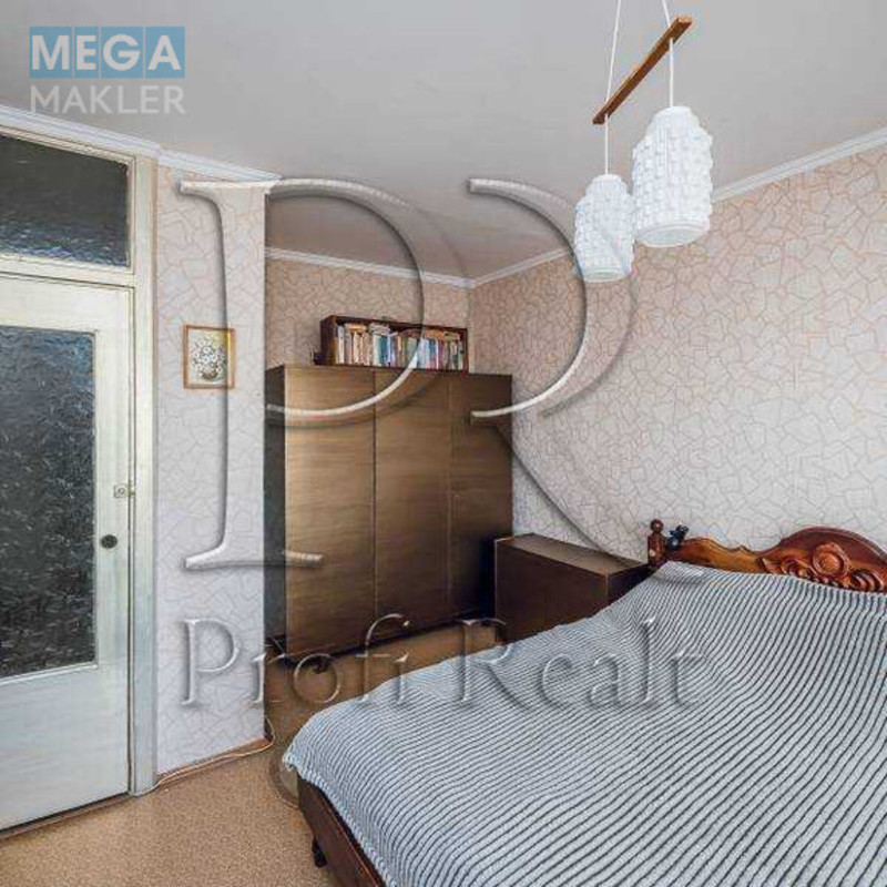 Продаж 3 кімнатної квартири (82/44/9), 13 пов. 16 пов. будинку, <a class="location-link" href="/kiev/" title="Недвижимость Київ">Київ</a>, <a class="location-link" href="/kiev/svyatoshinskij/" title="Недвижимость Святошинський район">Святошинський р-н</a>, Підлісна вулиця, 2 (изображение 9)