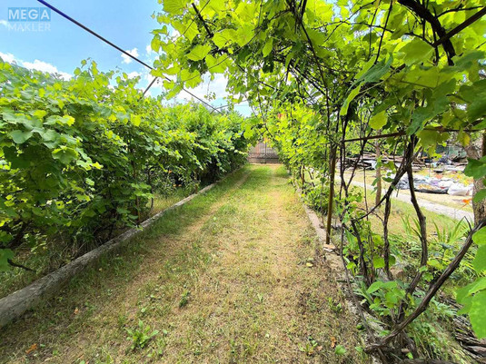 Продаж дома, 2&nbsp;поверху, 350&nbsp;кв.м, 6&nbsp;кімнат, ділянка 8&nbsp;соток, <a class="location-link" href="/nikolaevka-selo-kv-makarovskij-rajon/" title="Недвижимость Миколаївка">Миколаївка</a>, миколаївська (изображение 2)