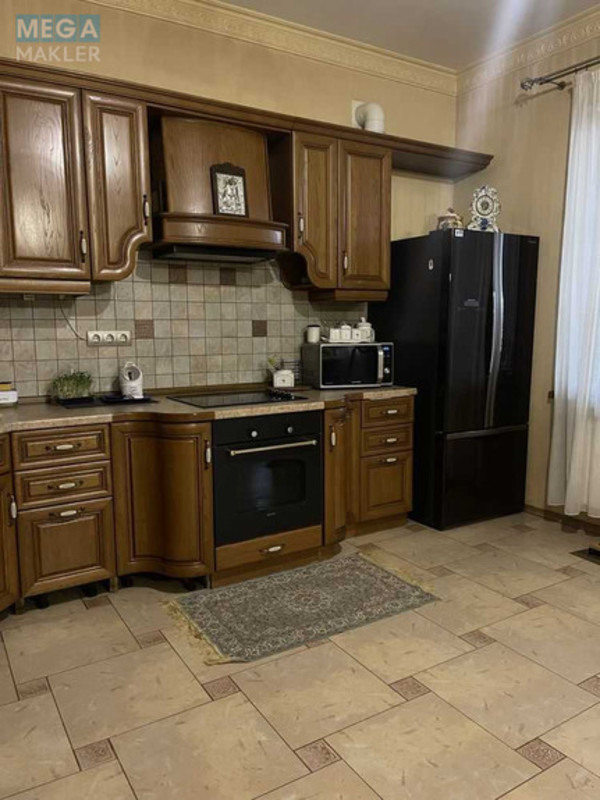 Продаж дома, 3&nbsp;поверху, 295&nbsp;кв.м, 6&nbsp;кімнат, ділянка 6&nbsp;соток, <a class="location-link" href="/kiev/" title="Недвижимость Київ">Київ</a>, <a class="location-link" href="/kiev/darnickij/" title="Недвижимость Дарницький район">Дарницький р-н</a>, 12-а Ентузіастів вул. (изображение 5)