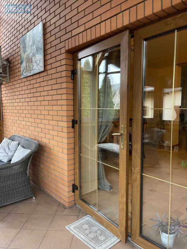 Продаж дома, 3&nbsp;поверху, 295&nbsp;кв.м, 6&nbsp;кімнат, ділянка 6&nbsp;соток, <a class="location-link" href="/kiev/" title="Недвижимость Київ">Київ</a>, <a class="location-link" href="/kiev/darnickij/" title="Недвижимость Дарницький район">Дарницький р-н</a>, 12-а Ентузіастів вул. (изображение 6)