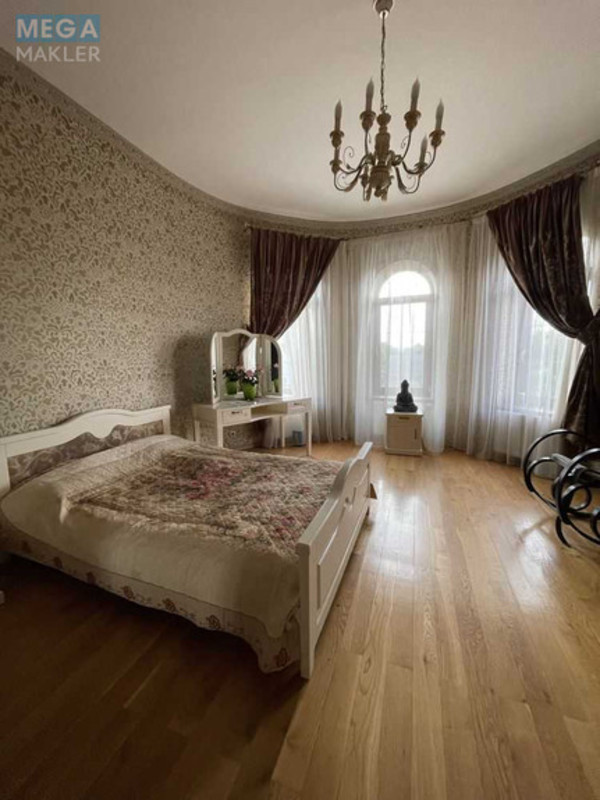 Продаж дома, 3&nbsp;поверху, 295&nbsp;кв.м, 6&nbsp;кімнат, ділянка 6&nbsp;соток, <a class="location-link" href="/kiev/" title="Недвижимость Київ">Київ</a>, <a class="location-link" href="/kiev/darnickij/" title="Недвижимость Дарницький район">Дарницький р-н</a>, 12-а Ентузіастів вул. (изображение 17)