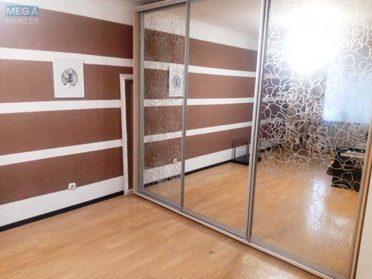 Оренда 1 кімнатної квартири, <a class="location-link" href="/kiev/" title="Недвижимость Київ">Київ</a>, <a class="location-link" href="/kiev/solomenskij/" title="Недвижимость Солом'янський район">Солом'янський р-н</a>, Чоколовский бульв., 23 (изображение 4)