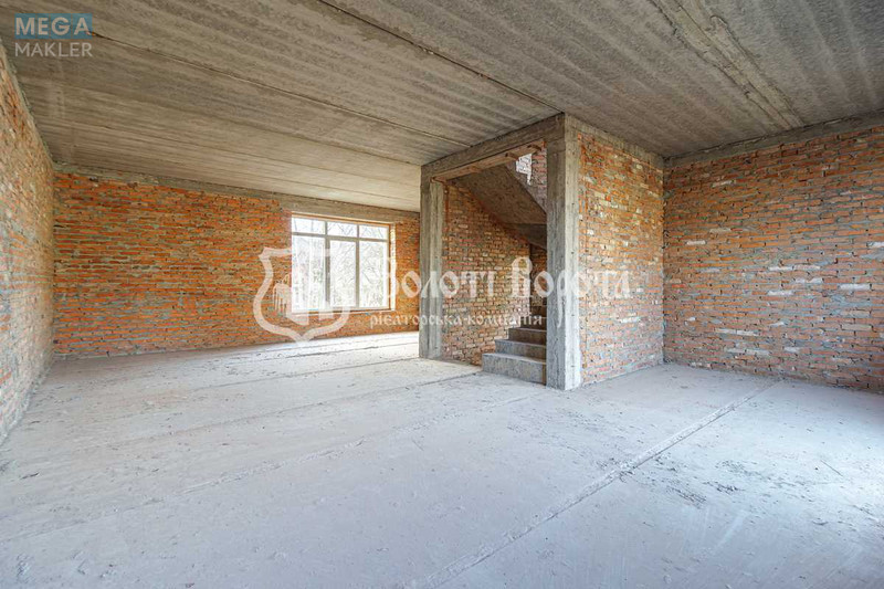 Продаж дома, 3&nbsp;поверху, 220&nbsp;кв.м, 4&nbsp;кімнати, ділянка 4&nbsp;сотки, <a class="location-link" href="/podgorcy-selo/" title="Недвижимость Підгірці">Підгірці</a>, Фонтанна вул., 1 (изображение 10)