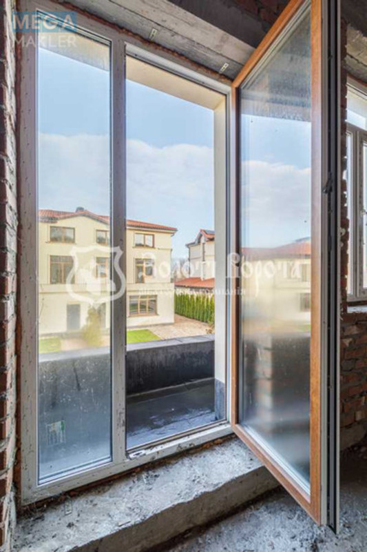 Продаж дома, 3&nbsp;поверху, 220&nbsp;кв.м, 4&nbsp;кімнати, ділянка 4&nbsp;сотки, <a class="location-link" href="/podgorcy-selo/" title="Недвижимость Підгірці">Підгірці</a>, Фонтанна вул., 1 (изображение 17)