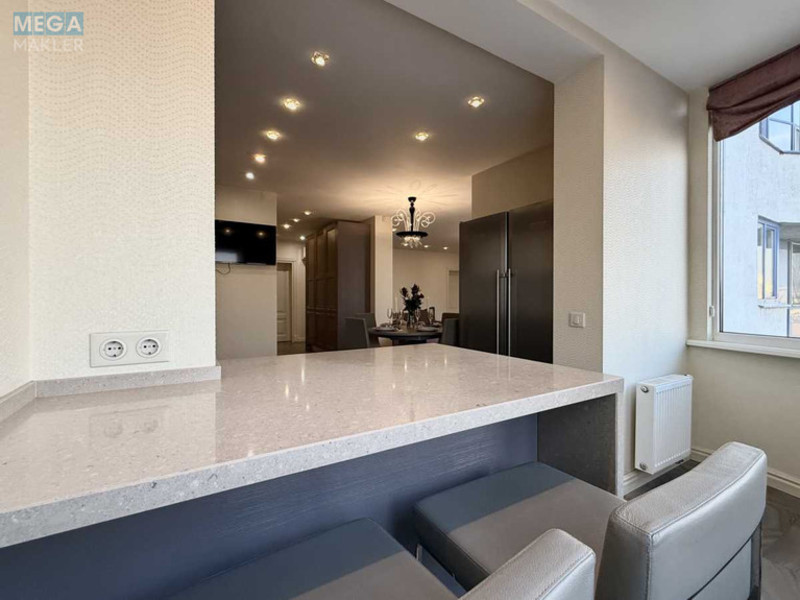 Продаж 3 кімнатної квартири (167,4/82/45), 21 пов. 23 пов. будинку, <a class="location-link" href="/kiev/" title="Недвижимость Київ">Київ</a>, <a class="location-link" href="/kiev/goloseevskij/" title="Недвижимость Голосіївський район">Голосіївський р-н</a>, Голосіївський просп., 30Б (изображение 3)