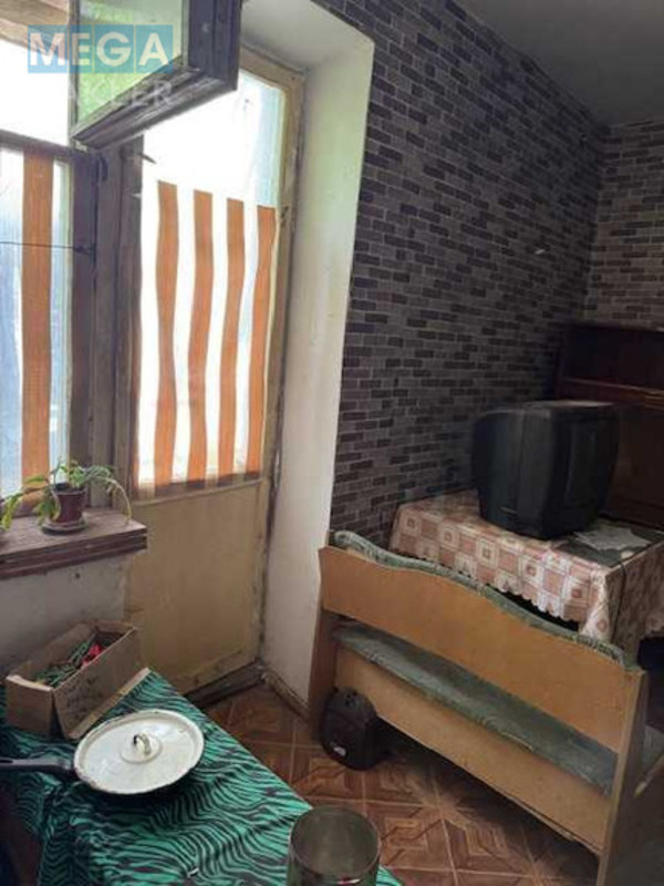 Продаж 8 кімнатної квартири (150/?/?), 3 пов. 9 пов. будинку, <a class="location-link" href="/odessa/" title="Недвижимость Одеса">Одеса</a>, <a class="location-link" href="/odessa/suvorovskij/" title="Недвижимость Суворовський район">Суворовський р-н</a>, Затонского, 19 (изображение 4)