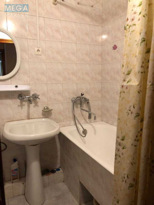 Оренда 1 кімнатної квартири, <a class="location-link" href="/odessa/" title="Недвижимость Одеса">Одеса</a>, <a class="location-link" href="/odessa/primorskij/" title="Недвижимость Приморський район">Приморський р-н</a>, Французский бульвар, 22а (изображение 10)