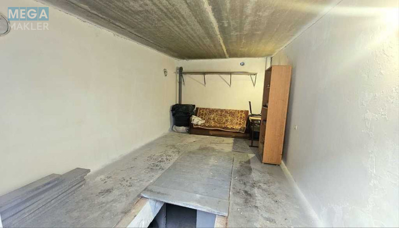 Продаж комерційної нерухомості, 35&nbsp;кв.м, <a class="location-link" href="/kiev/" title="Недвижимость Київ">Київ</a>, <a class="location-link" href="/kiev/solomenskij/" title="Недвижимость Солом'янський район">Солом'янський р-н</a>, Народного Ополчения ул., 23 (изображение 2)