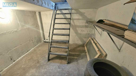 Продаж комерційної нерухомості, 35&nbsp;кв.м, <a class="location-link" href="/kiev/" title="Недвижимость Київ">Київ</a>, <a class="location-link" href="/kiev/solomenskij/" title="Недвижимость Солом'янський район">Солом'янський р-н</a>, Народного Ополчения ул., 23 (изображение 3)