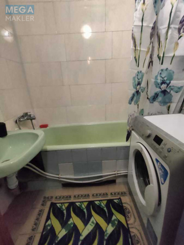 Оренда 2 кімнатної квартири, <a class="location-link" href="/kiev/" title="Недвижимость Київ">Київ</a>, <a class="location-link" href="/kiev/podolskij/" title="Недвижимость Подільський район">Подільський р-н</a>, Захарівська вул., 1 (изображение 11)