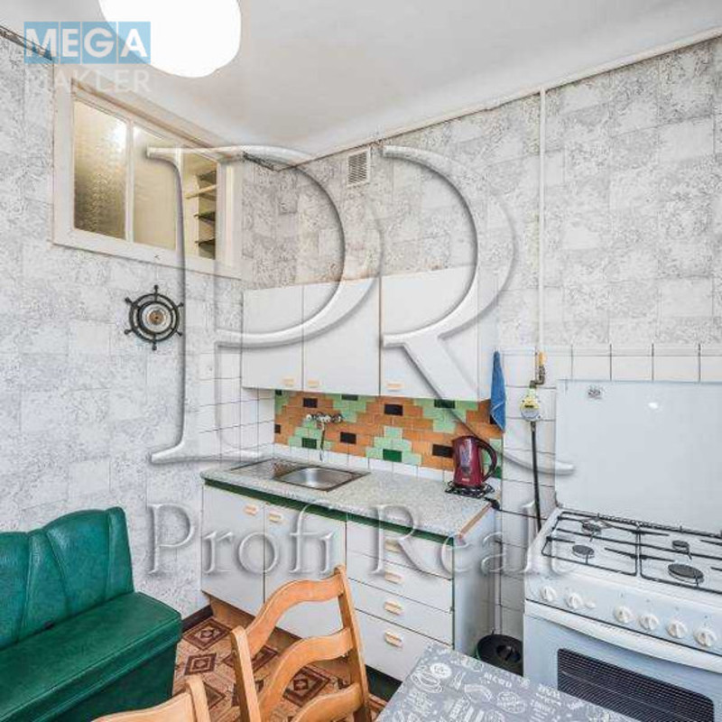 Продаж 2 кімнатної квартири (56/34/8), 1 пов. 5 пов. будинку, <a class="location-link" href="/kiev/" title="Недвижимость Київ">Київ</a>, <a class="location-link" href="/kiev/goloseevskij/" title="Недвижимость Голосіївський район">Голосіївський р-н</a>, Науки проспект, 42/1 (изображение 8)