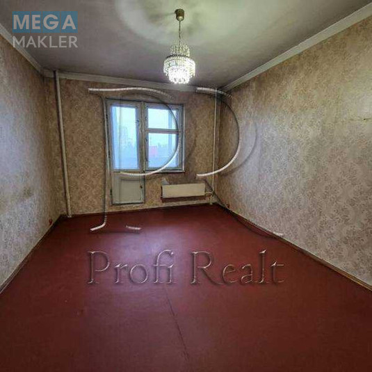 Продаж 3 кімнатної квартири (82/42/7), 5 пов. 10 пов. будинку, <a class="location-link" href="/kiev/" title="Недвижимость Київ">Київ</a>, <a class="location-link" href="/kiev/svyatoshinskij/" title="Недвижимость Святошинський район">Святошинський р-н</a>, Чорнобильська вулиця, 18 (изображение 8)