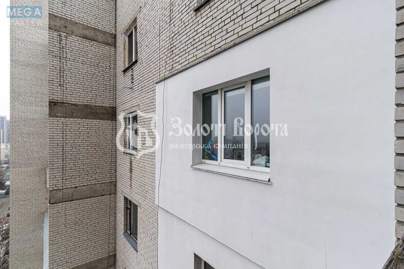 Продаж 2 кімнатної квартири (74/35/13,5), 13 пов. 15 пов. будинку, <a class="location-link" href="/kiev/" title="Недвижимость Київ">Київ</a>, <a class="location-link" href="/kiev/solomenskij/" title="Недвижимость Солом'янський район">Солом'янський р-н</a>, Смілянська вул., 10/31 (изображение 19)