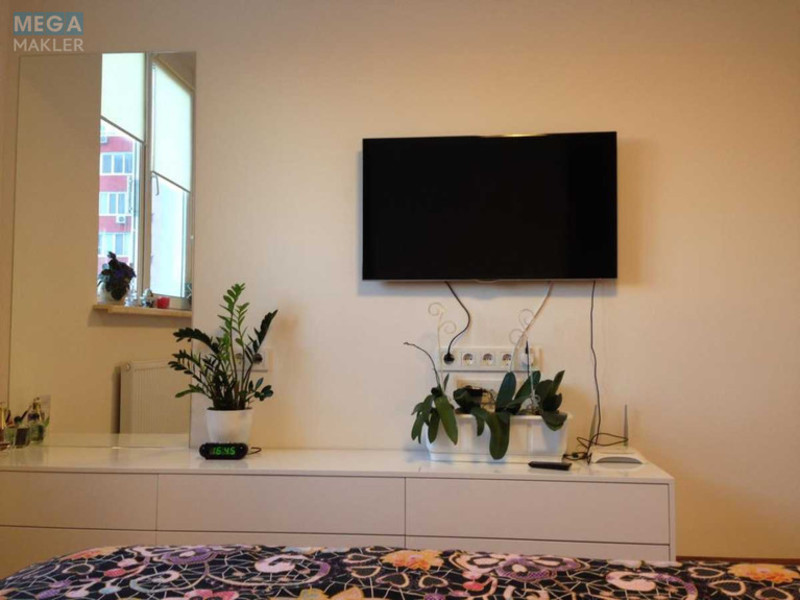 Продаж 2 кімнатної квартири (54/34/20), 6 пов. 14 пов. будинку, <a class="location-link" href="/kiev/" title="Недвижимость Київ">Київ</a>, <a class="location-link" href="/kiev/goloseevskij/" title="Недвижимость Голосіївський район">Голосіївський р-н</a>, Василия Симоненко ул., 5а (изображение 6)