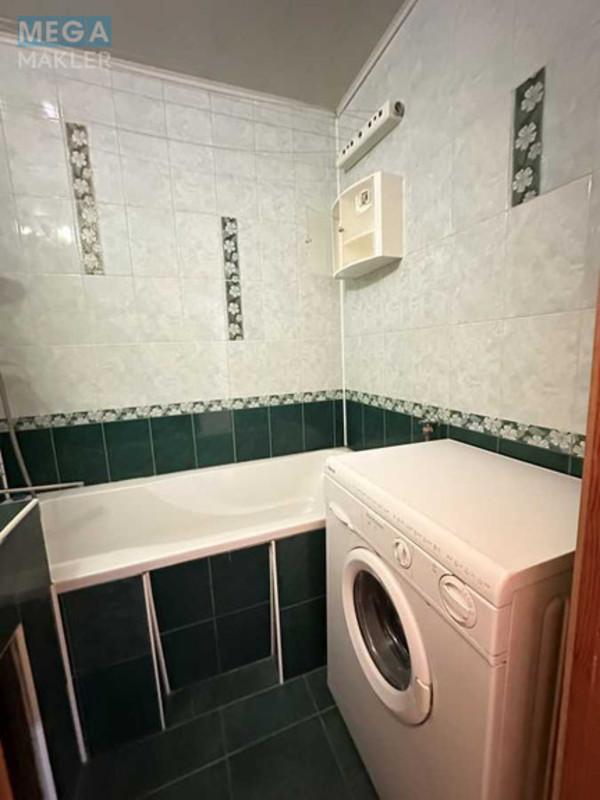 Продаж 3 кімнатної квартири (75/42,6/8,7), 3 пов. 8 пов. будинку, <a class="location-link" href="/chernigov/" title="Недвижимость Чернігів">Чернігів</a>, <a class="location-link" href="/chernigov/desnyanskij/" title="Недвижимость Деснянський район">Деснянський р-н</a>, Пухова, 148 (изображение 14)