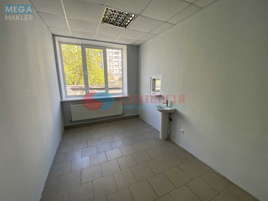 Оренда комерційної нерухомості, 373&nbsp;кв.м, под магазин, <a class="location-link" href="/kiev/" title="Недвижимость Київ">Київ</a>, <a class="location-link" href="/kiev/obolonskij/" title="Недвижимость Оболонський район">Оболонський р-н</a>, Героїв Сталінграду просп., 65 (изображение 7)