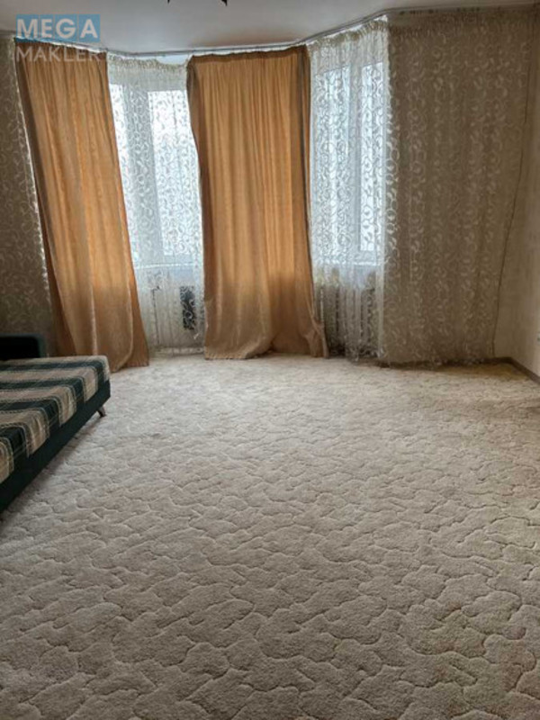 Продаж 2 кімнатної квартири (74/36/12), 9 пов. 25 пов. будинку, <a class="location-link" href="/kiev/" title="Недвижимость Київ">Київ</a>, <a class="location-link" href="/kiev/svyatoshinskij/" title="Недвижимость Святошинський район">Святошинський р-н</a>, Осіння вул., 33 (изображение 2)