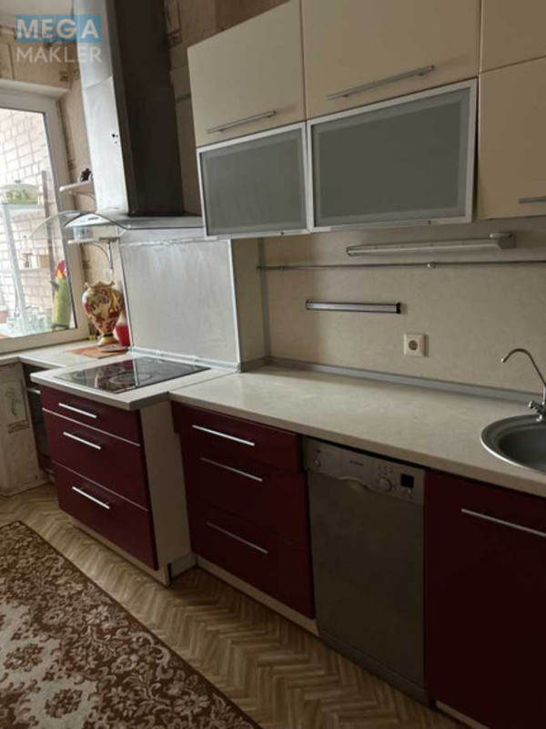 Продаж 2 кімнатної квартири (74/36/12), 9 пов. 25 пов. будинку, <a class="location-link" href="/kiev/" title="Недвижимость Київ">Київ</a>, <a class="location-link" href="/kiev/svyatoshinskij/" title="Недвижимость Святошинський район">Святошинський р-н</a>, Осіння вул., 33 (изображение 4)