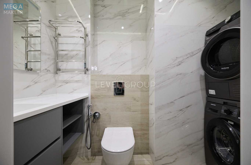 Продаж 2 кімнатної квартири (71/26/26), 12 пов. 16 пов. будинку, <a class="location-link" href="/kiev/" title="Недвижимость Київ">Київ</a>, <a class="location-link" href="/kiev/solomenskij/" title="Недвижимость Солом'янський район">Солом'янський р-н</a>, Любомира Гузара просп., 13 (изображение 10)