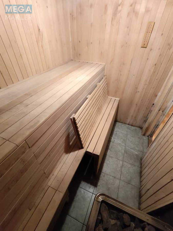 Продаж дома, 2&nbsp;поверху, 196&nbsp;кв.м, 4&nbsp;кімнати, ділянка 12&nbsp;соток, <a class="location-link" href="/revnoe-selo/" title="Недвижимость Ревне">Ревне</a>, Світанковий пров., 3 (изображение 17)