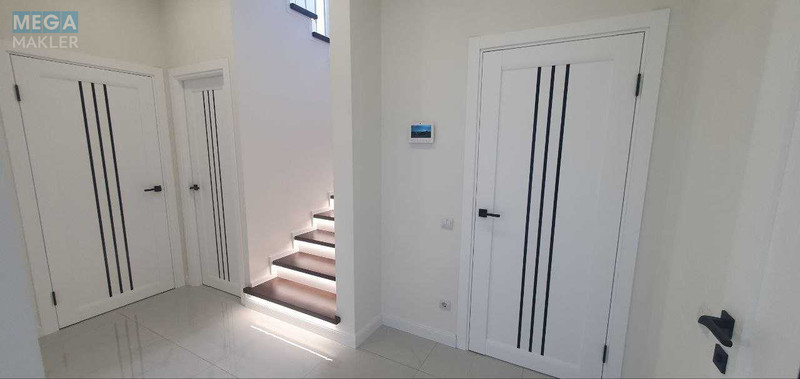 Продаж дома, 2&nbsp;поверху, 228&nbsp;кв.м, 5&nbsp;кімнат, ділянка 7&nbsp;соток, <a class="location-link" href="/oseshina/" title="Недвижимость Осещина">Осещина</a>, <a class="location-link" href="/oseshina/podolskij/" title="Недвижимость Подольский район">Подольский р-н</a>, Сунична (изображение 9)