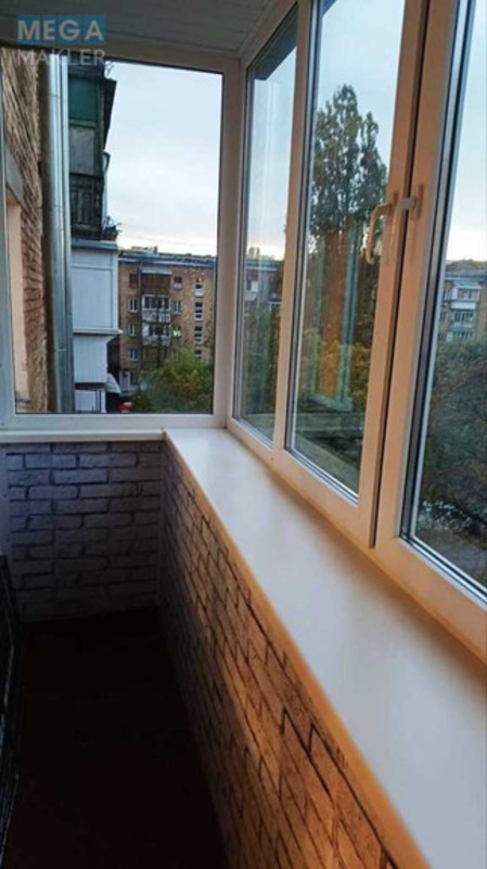 Оренда 3 кімнатної квартири, <a class="location-link" href="/kiev/" title="Недвижимость Київ">Київ</a>, <a class="location-link" href="/kiev/goloseevskij/" title="Недвижимость Голосіївський район">Голосіївський р-н</a>, Голосіївський просп., 100 (изображение 4)